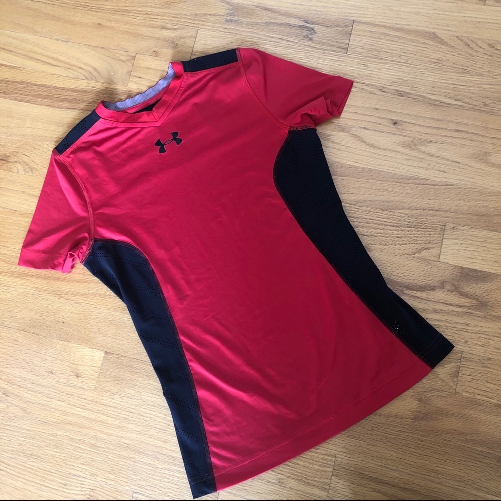Under Armour heatgear fitted shirt. Youth Large